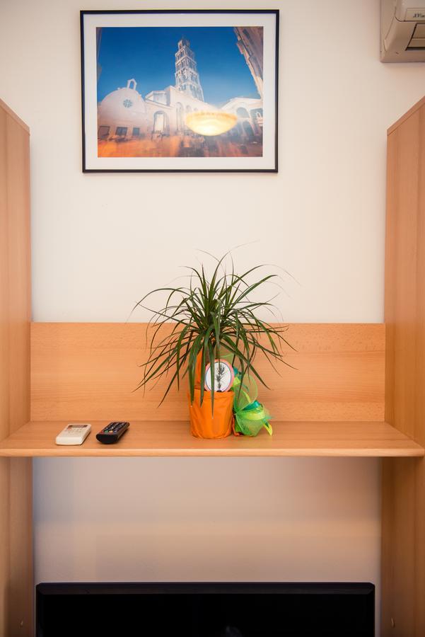 Studio Jere Near Sea Apartment Split Exterior photo